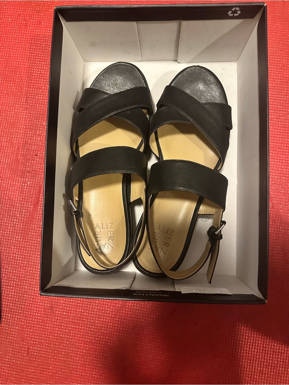 Naturalizer Black Smooth Leather Heels - Picture 1 of 4